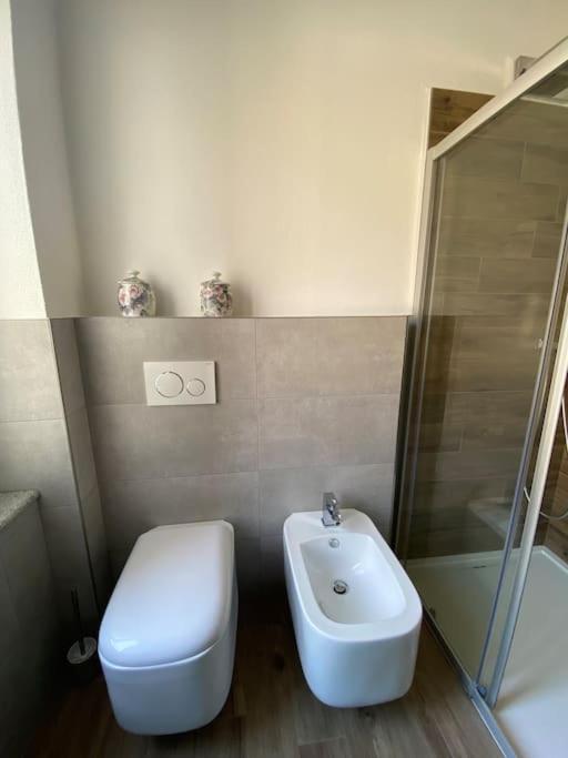 Casa Mirta Apartment แมนเดลโล เดล ลาริโอ ภายนอก รูปภาพ